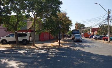 VENTA HERMOSA CASA ESQUINA CON LOCAL COMERCIAL EN QUINTA NORMAL