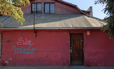 VENTA HERMOSA CASA ESQUINA CON LOCAL COMERCIAL EN QUINTA NORMAL