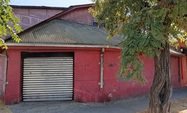 VENTA HERMOSA CASA ESQUINA CON LOCAL COMERCIAL EN QUINTA NORMAL