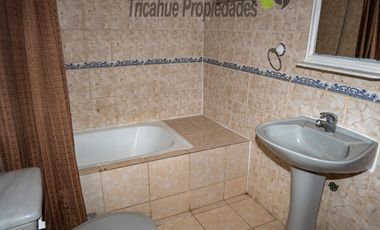 El Molle, Valle del Elqui, arriendo  de sitio de 674 m2, con casa, quincho y piscina. Avenida principal. $950.000