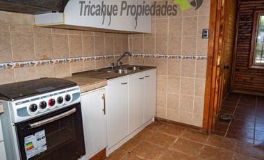 El Molle, Valle del Elqui, arriendo  de sitio de 674 m2, con casa, quincho y piscina. Avenida principal. $950.000