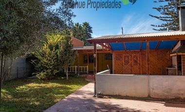 El Molle, Valle del Elqui, arriendo  de sitio de 674 m2, con casa, quincho y piscina. Avenida principal. $950.000