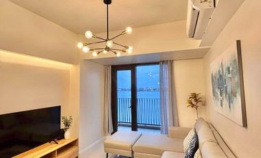 FOR RENT - AFFORDABLE 2BEDROOM WITH SEAVIEW BALCONY IN MANDANI BAY, MANDAUE CEBU. FRONT SEAVIEW UNIT.