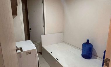 FOR RENT - AFFORDABLE 2BEDROOM WITH SEAVIEW BALCONY IN MANDANI BAY, MANDAUE CEBU. FRONT SEAVIEW UNIT.