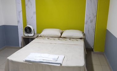 SE ALQUILA APARTAMENTO AMOBLADO – AVENIDA SEXTA