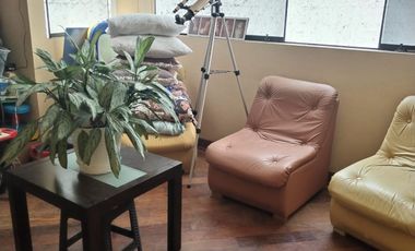 Venta de Hermosa Casa frente al Parque en los Cedros