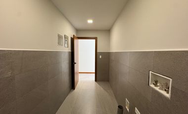 DEPARTAMENTO de 2 Dormitorios Por Estrenar EN RENTA ubicado en la Plaza Santa Ana