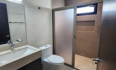 RENTA DEPARTAMENTO EN COLINAS DE SAN JERONIMO, 4 RECAMARAS
