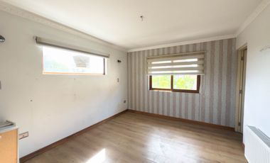 Casa fuera de condominio en Lomas san Sebastián