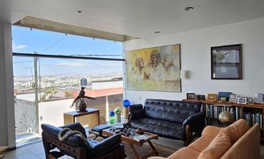 Casa en Venta, Fracc. Bosques, Morelia, Mich.