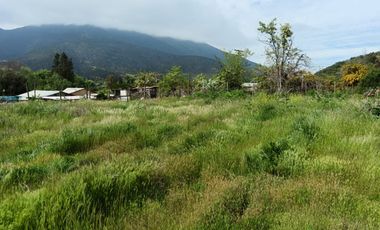 Parcela de 8000 mt2 con propiedad de 2D1B - EN VENTA