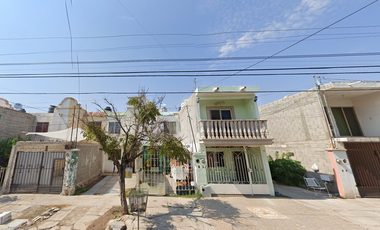 CASA EN CALZADA PEDREGAL, TORREON, COAHUILA. ¡NO CRÉDITOS!