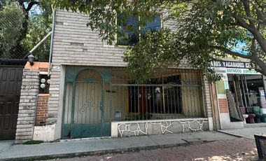 CASA IDEAL PARA NEGOCIO SOBRE AVENIDA PRINCIPAL en Colonia San Martín de las Pirámides, Estado de México