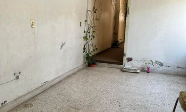 CASA IDEAL PARA NEGOCIO SOBRE AVENIDA PRINCIPAL en Colonia San Martín de las Pirámides, Estado de México