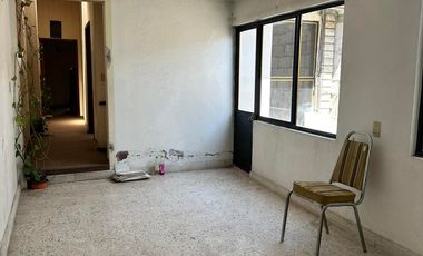 CASA IDEAL PARA NEGOCIO SOBRE AVENIDA PRINCIPAL en Colonia San Martín de las Pirámides, Estado de México