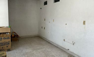 CASA IDEAL PARA NEGOCIO SOBRE AVENIDA PRINCIPAL en Colonia San Martín de las Pirámides, Estado de México