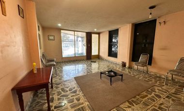CASA IDEAL PARA NEGOCIO SOBRE AVENIDA PRINCIPAL en Colonia San Martín de las Pirámides, Estado de México