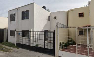 CASA EN C. GARCIA ORTIZ, AMISTAD, TORREON, COAHUILA. ¡NO CREDITOS!