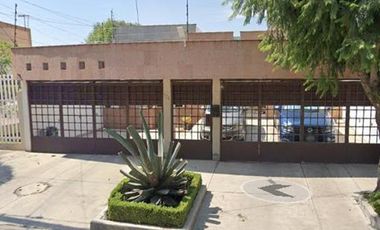 CASA EN REMATE EN CIUDAD SATELITE CDMX