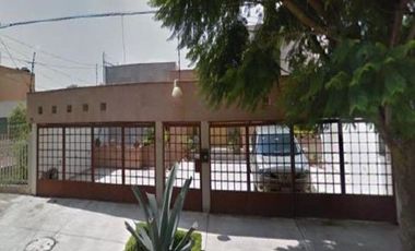 CASA EN REMATE EN CIUDAD SATELITE CDMX