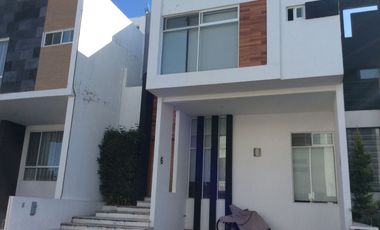 Se Vende Casa en Britania la Calera