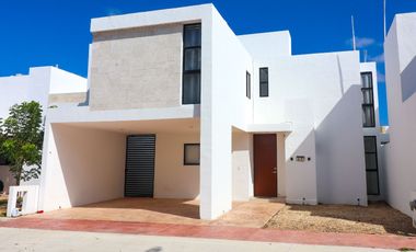 Privada Botanico Conkal Casa 3 Habitaciones Y Alberca En Renta