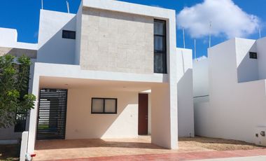 Privada Botanico Conkal Casa 3 Habitaciones Y Alberca En Renta