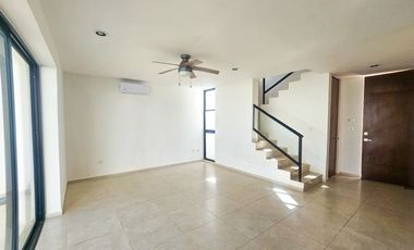 Privada Botanico Conkal Casa 3 Habitaciones Y Alberca En Renta