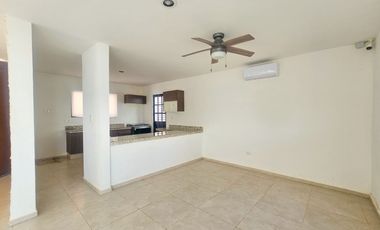 Privada Botanico Conkal Casa 3 Habitaciones Y Alberca En Renta