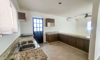 Privada Botanico Conkal Casa 3 Habitaciones Y Alberca En Renta