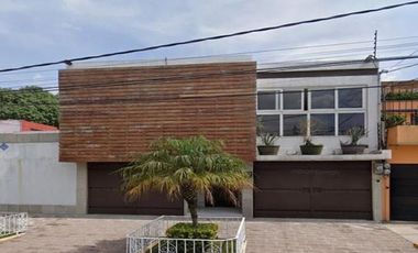 CASA EN REMATE EN CIUDAD SATELITE CDMX