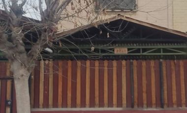 Casa de dos pisos 2D1B EN VENTA - Melipilla