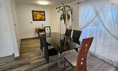 Casa de dos pisos EN VENTA - Excelente oportunidad para familias