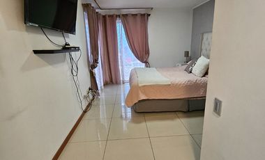 Casa de dos pisos EN VENTA - Excelente oportunidad para familias