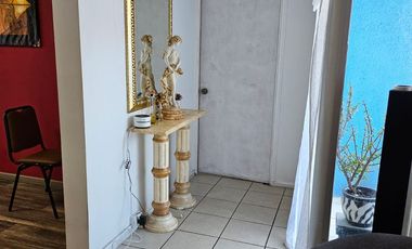 Casa de dos pisos EN VENTA - Excelente oportunidad para familias