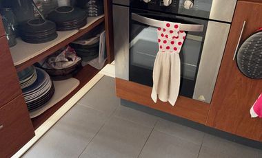 Se vende por viaje departamento 2 d, 2 baños, edifico full