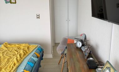 Se vende por viaje departamento 2 d, 2 baños, edifico full