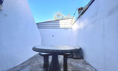Renta: Casa Amueblada con Amplio Patio en Valle Dorado, Ensenada