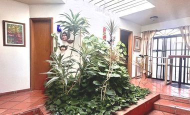 Renta: Casa Amueblada con Amplio Patio en Valle Dorado, Ensenada