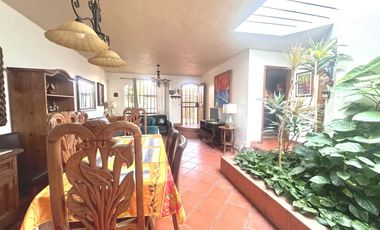 Renta: Casa Amueblada con Amplio Patio en Valle Dorado, Ensenada