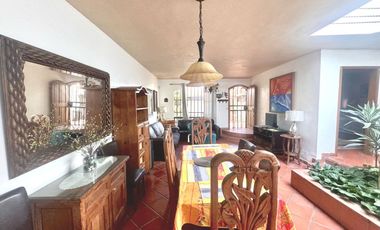 Renta: Casa Amueblada con Amplio Patio en Valle Dorado, Ensenada