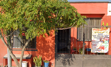 CASA EN CIRCUITO SANTA LUCIA, SANTA SOFIA, TORREON, COAHUILA. ¡NO CREDITOS!