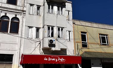 Local Comercial de 195 Mts2 mas departamento de 350 Mts2
