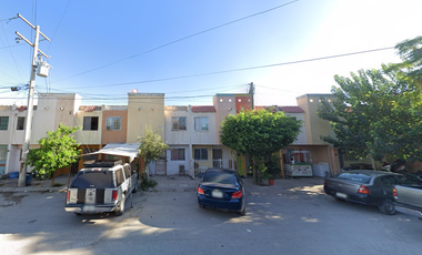 CASA EN CONJUNTO BEGONIAS, QUINTAS CAMPESTRE, TORREON, COAHUILA. ¡NO CREDITOS!