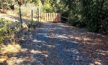 Se vende terreno de 3.228 m2 a orilla de lago Colbun