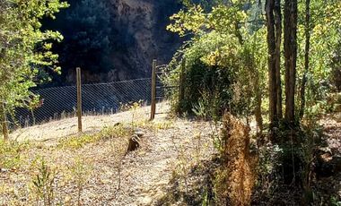 Se vende terreno de 3.228 m2 a orilla de lago Colbun