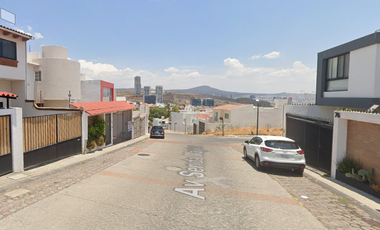 OPORTUNIDAD CASA CON EXCELENTE PRECIO EN SENDA MÁGICA MILENIO III QUERÉTARO, QRO.