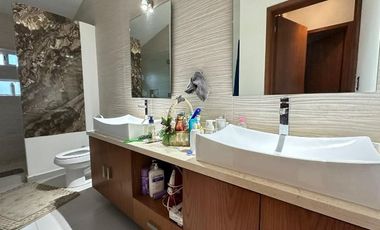 CASA EN VENTA EN FRACCIONAMIENTO LOMAS DE COCOYOC MORELOS