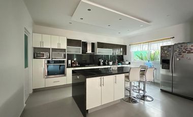 CASA EN VENTA EN FRACCIONAMIENTO LOMAS DE COCOYOC MORELOS