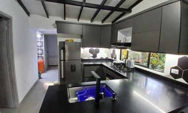 Venta hermosa Casa Barrio Machado, Copacabana Antioquia.